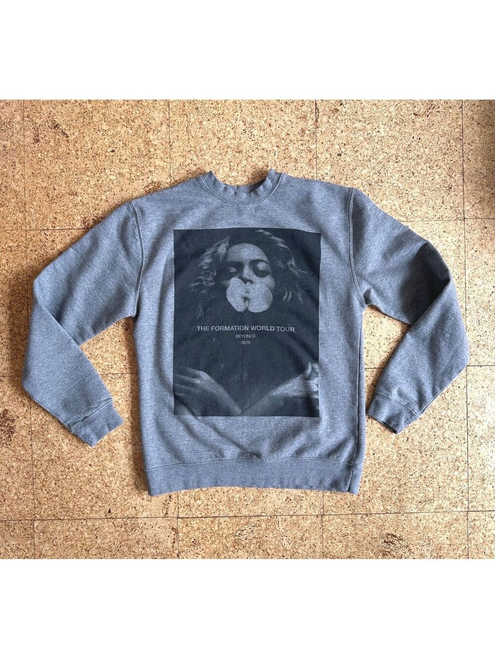 Official Beyoncé 2016 Formation World Tour Gray Crewneck Sweatshirt Size Small